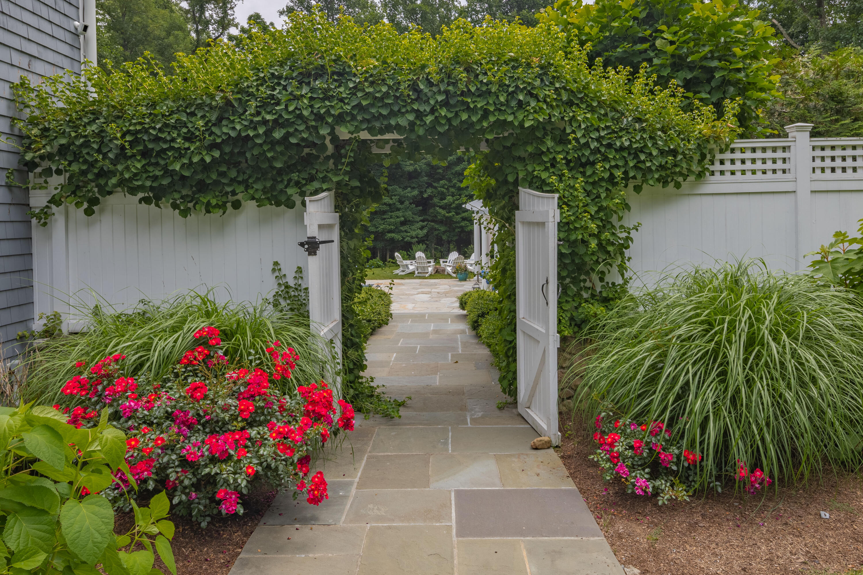 8 Hanson Road Darien, CT 06820 - Photo 33 of 38 a picture of flowers and flowers