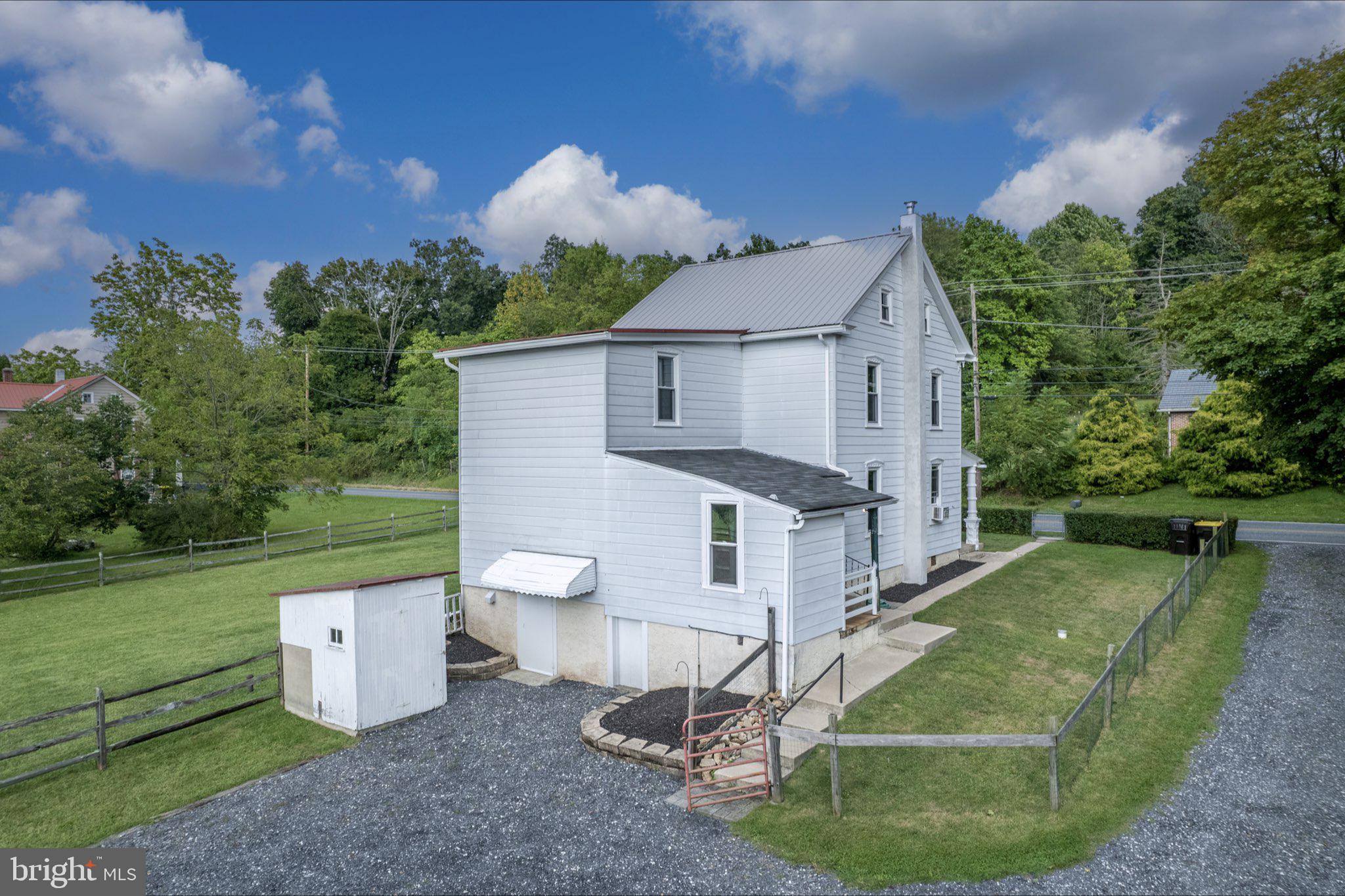 12 Hunter Forge Road Barto, PA 19504 - Photo 2 of 37 Gallery Image 2