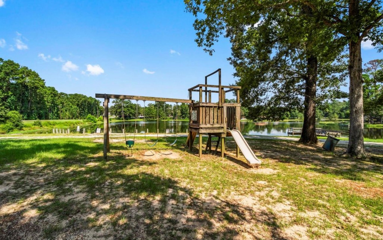 245 Rustic Way Livingston, TX 77351 - Photo 28 of 33 a view of a park with slide