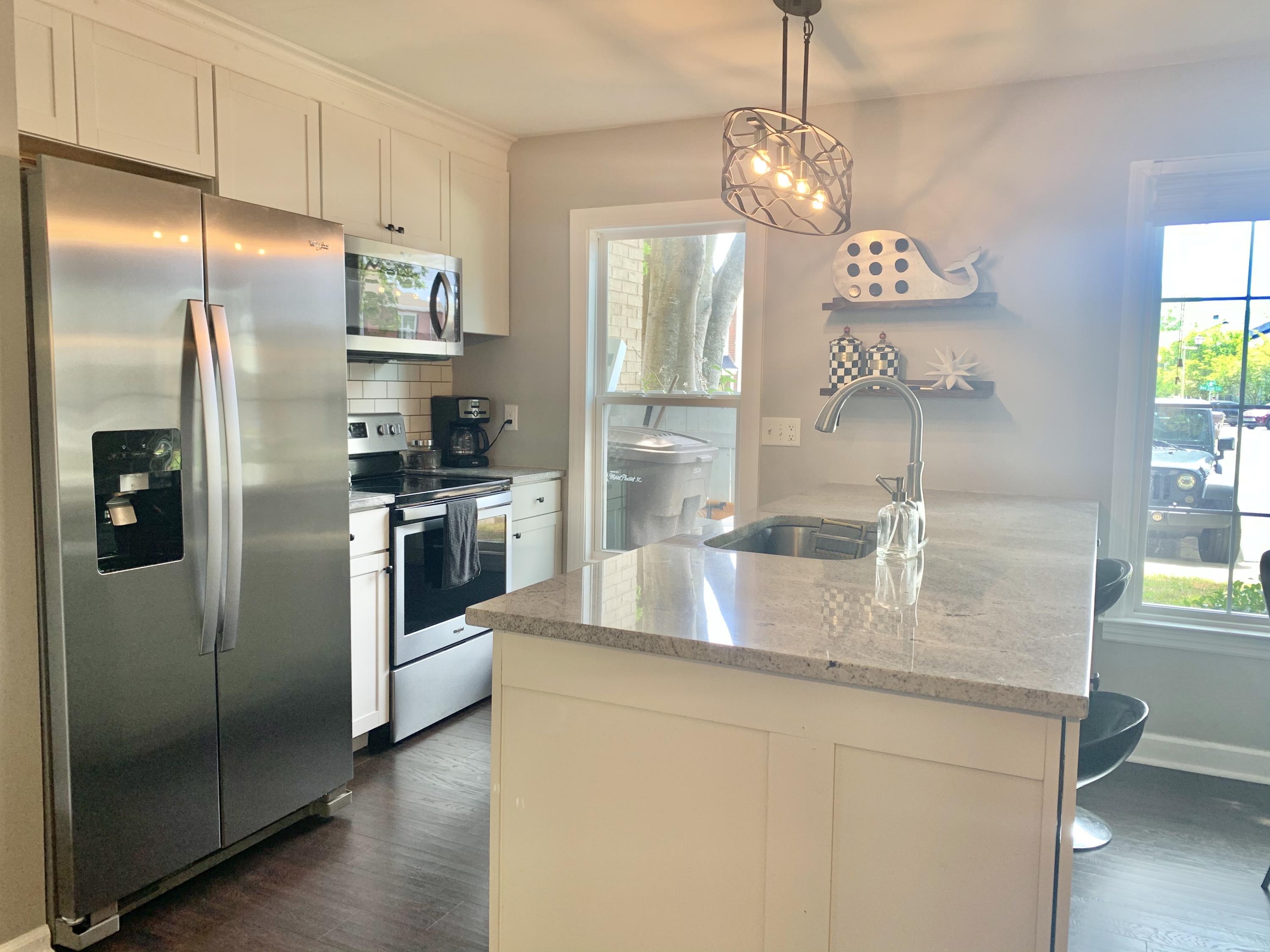 731 Ralston Court Mount Pleasant, SC 29464 - Photo 5 of 14 IMG_0694