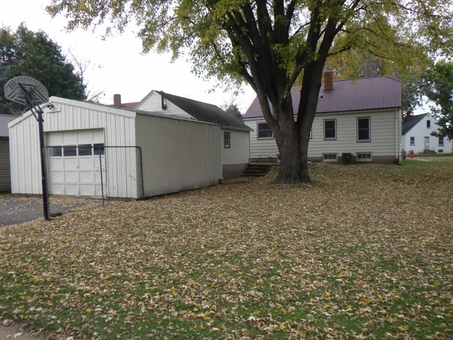 $175,000 | 136 Garfield Avenue, Clintonville, WI 54929