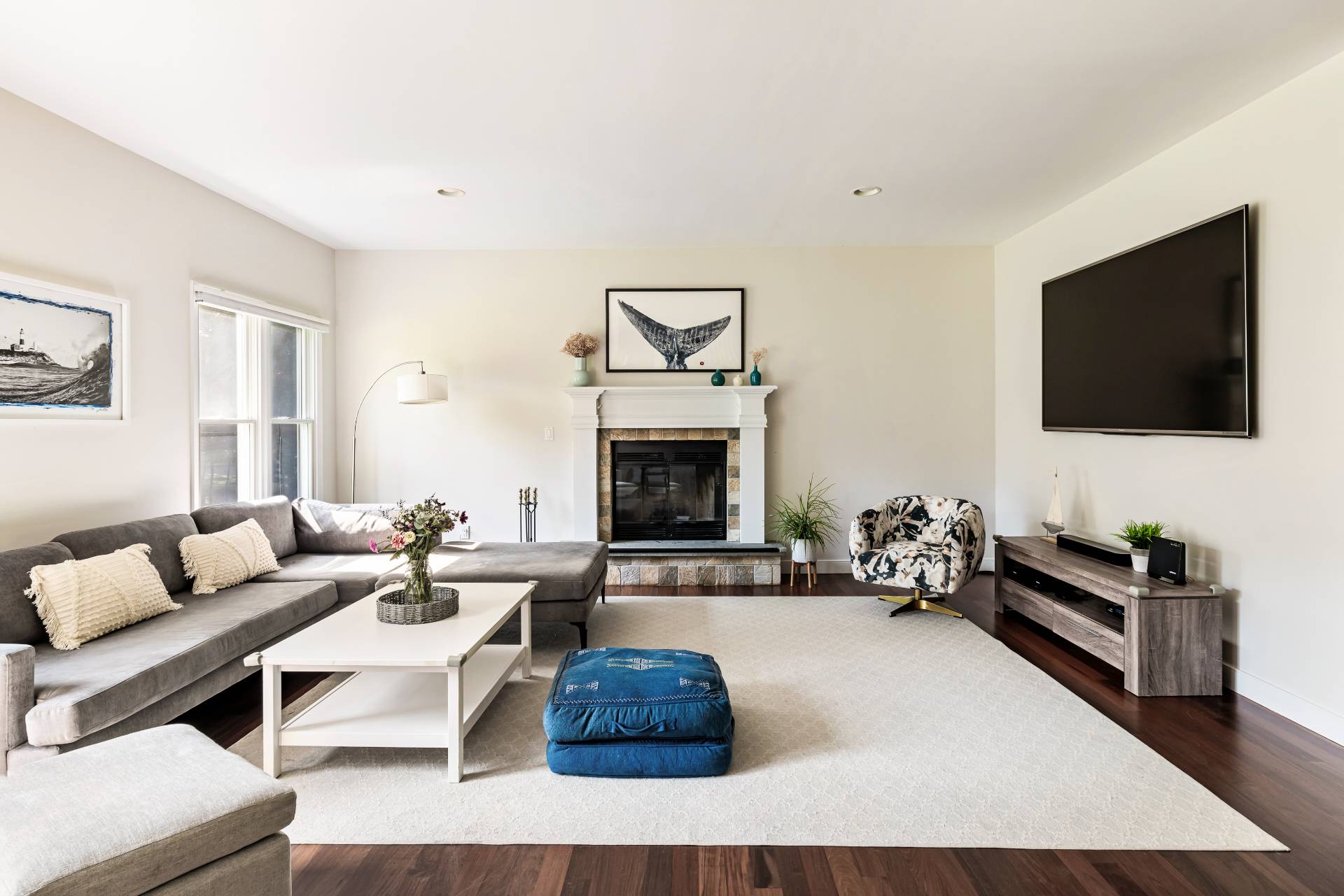 35 Glade Road East Hampton, NY 11937 - Photo 7 of 16 a living room with furniture and a flat screen tv