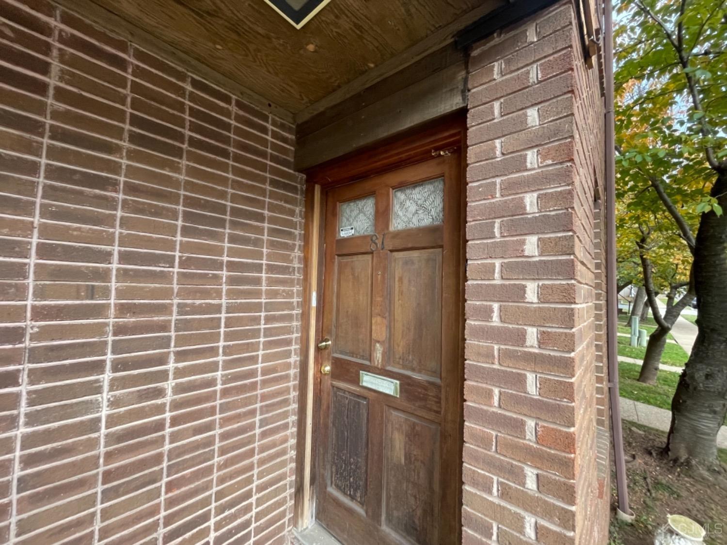 81 Redmond Street New Brunswick, NJ 08901 - Photo 4 of 13