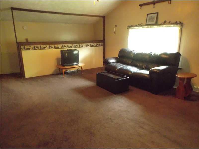 28 Bailey Road Deemston, PA 15333 - Photo 3 of 25 Living Room.