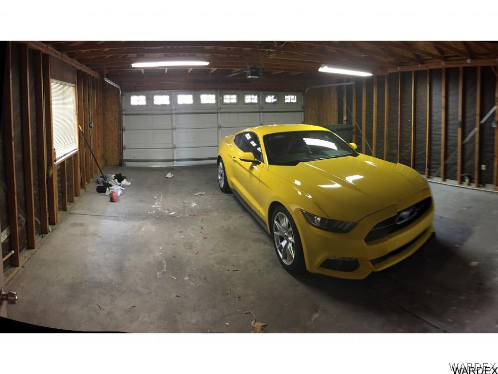 4266 Mercer Road Bullhead City, AZ 86429 - Photo 24 of 33 Garage
