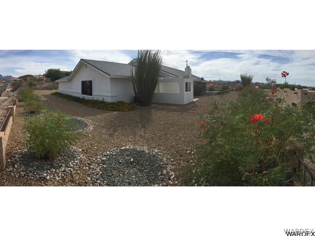 4266 Mercer Road Bullhead City, AZ 86429 - Photo 29 of 33 Backyard East and South