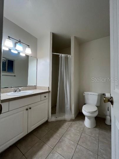501 Southwest 75th Street, Unit H12 Gainesville, FL 32607 - Photo 10 of 10 a bathroom with a sink and a toilet