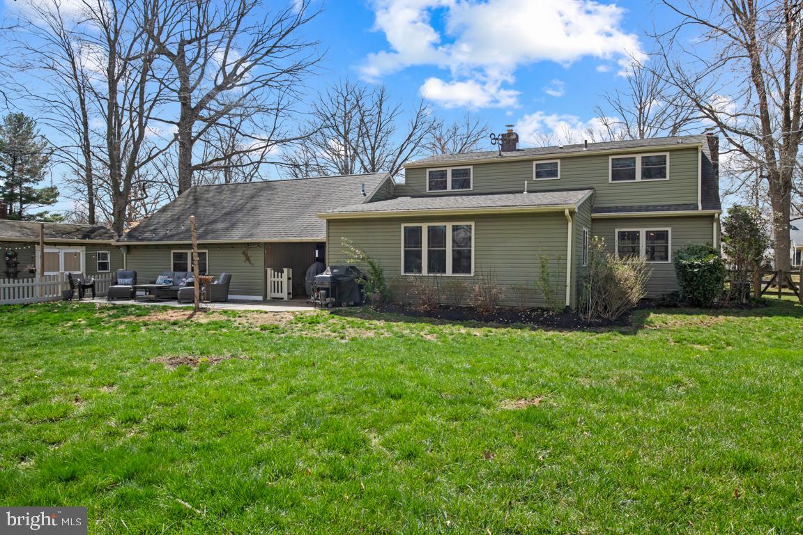 220 Hibbert Road North Wales, PA 19454 - Photo 36 of 39