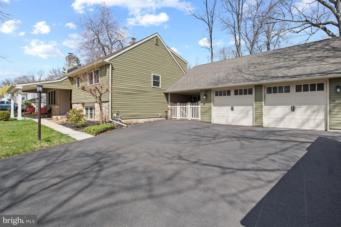 220 Hibbert Road North Wales, PA 19454 - Photo 39 of 39