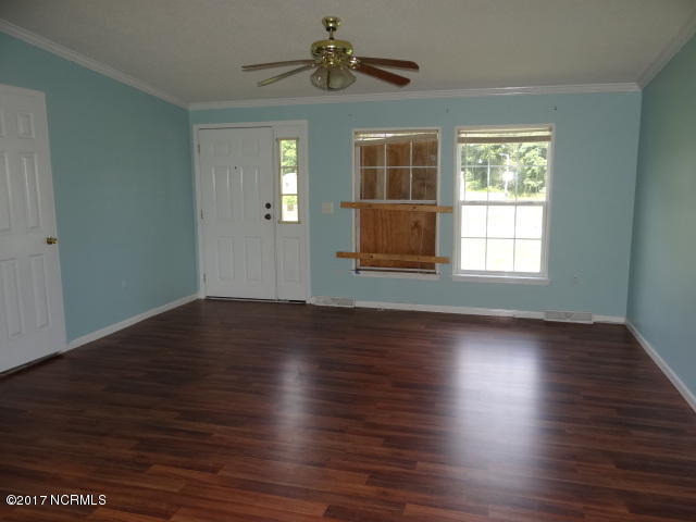 6393 Nicole Road Spring Hope, NC 27882 - Photo 2 of 12 Living Area