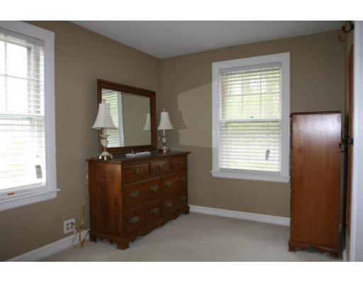 37 Bare Hill Road Topsfield, MA 01983 - Photo 8 of 10