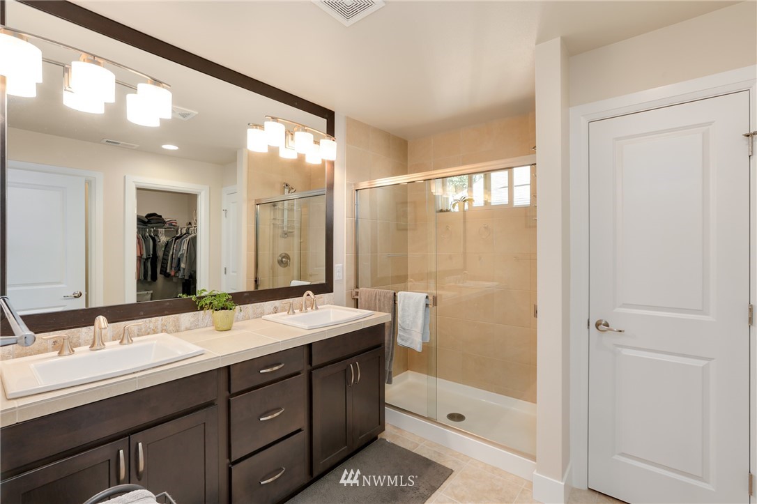 317 202nd Street Southeast Bothell, WA 98012 - Photo 13 of 25