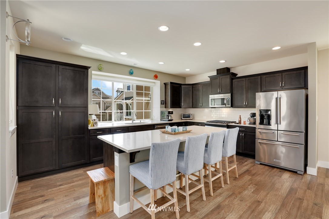 317 202nd Street Southeast Bothell, WA 98012 - Photo 4 of 25