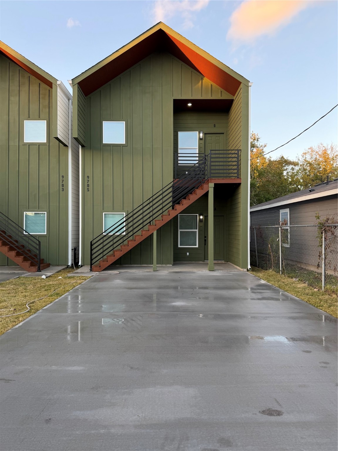 9709 Cargill Street Houston, TX 77029 - Photo 3 of 22 a house with a outdoor space