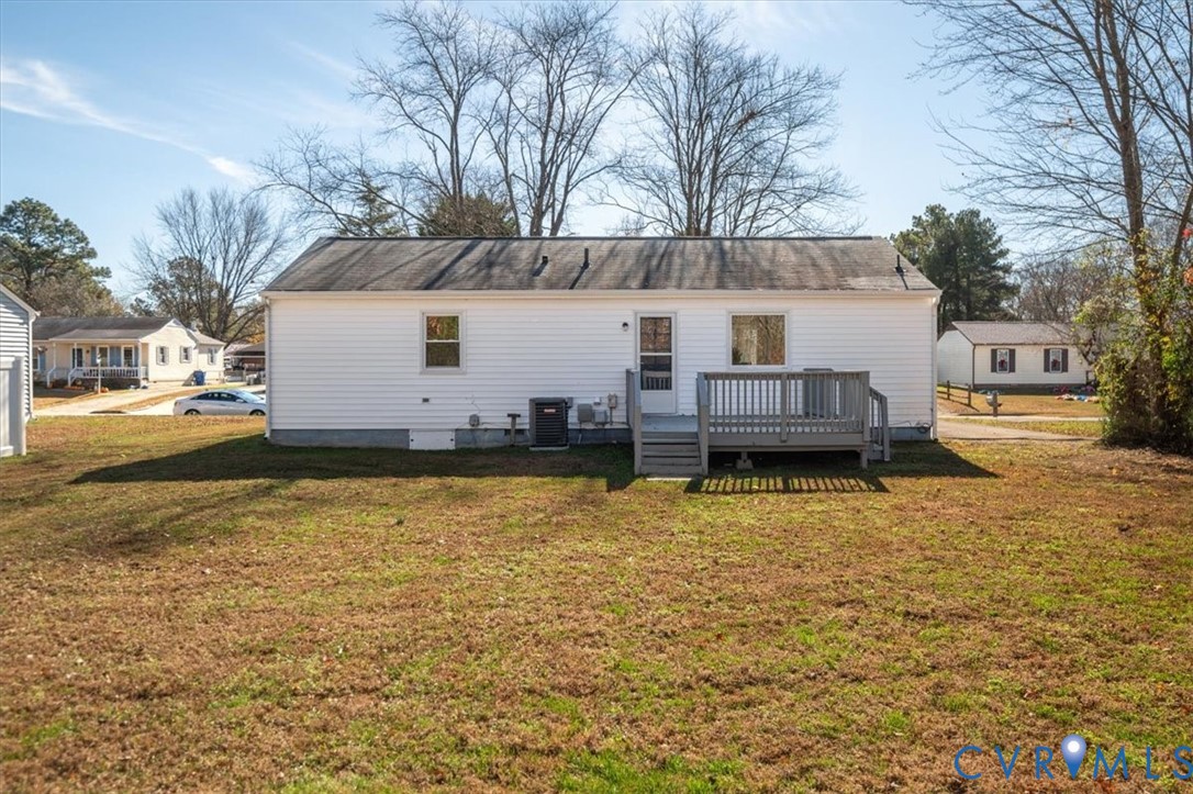 5712 Retriever Road Richmond, VA 23237 - Photo 37 of 40 Rear view of property featuring a wooden deck and
