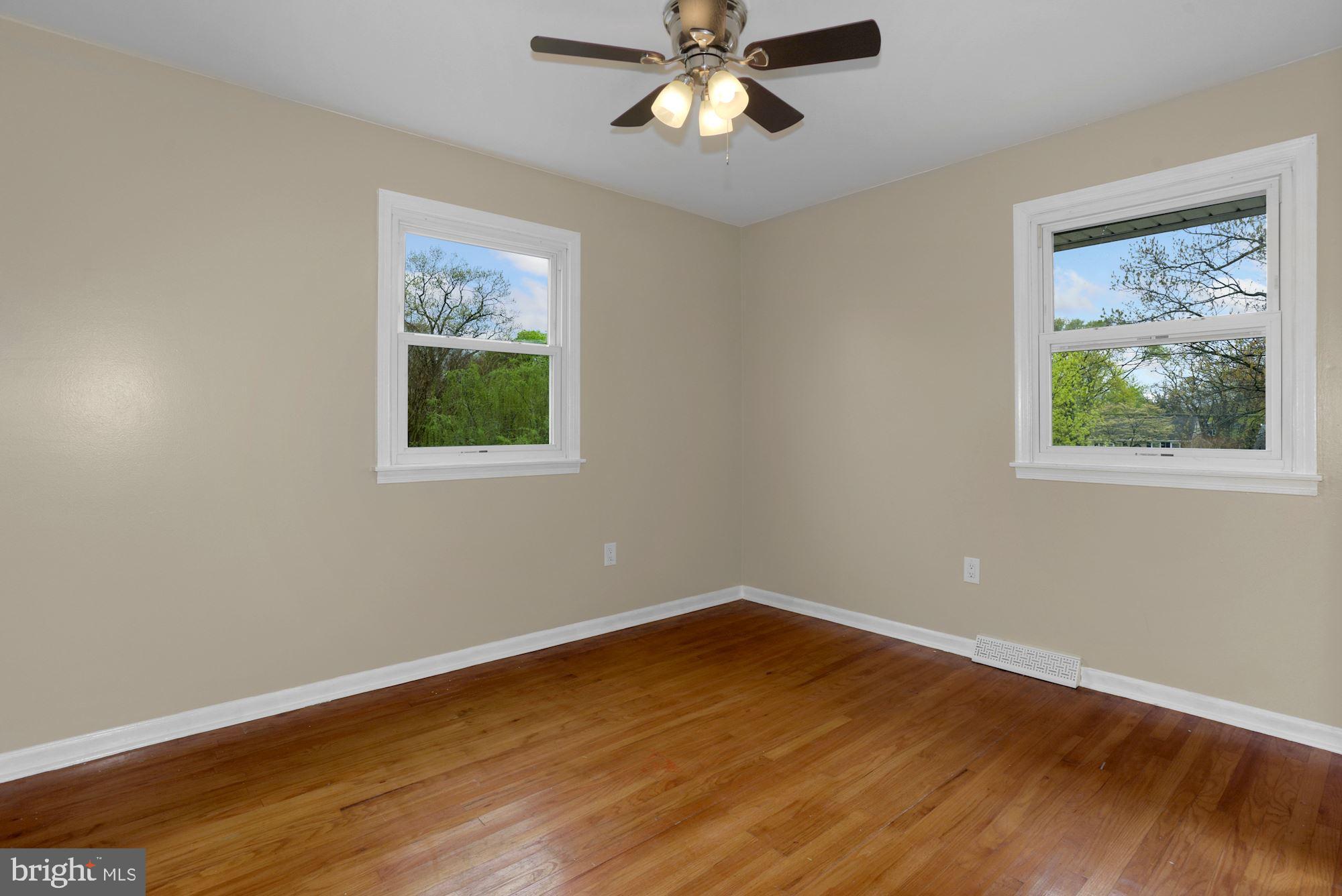 118 Lejune Road Cinnaminson, NJ 08077 - Photo 22 of 32 Bedroom #2