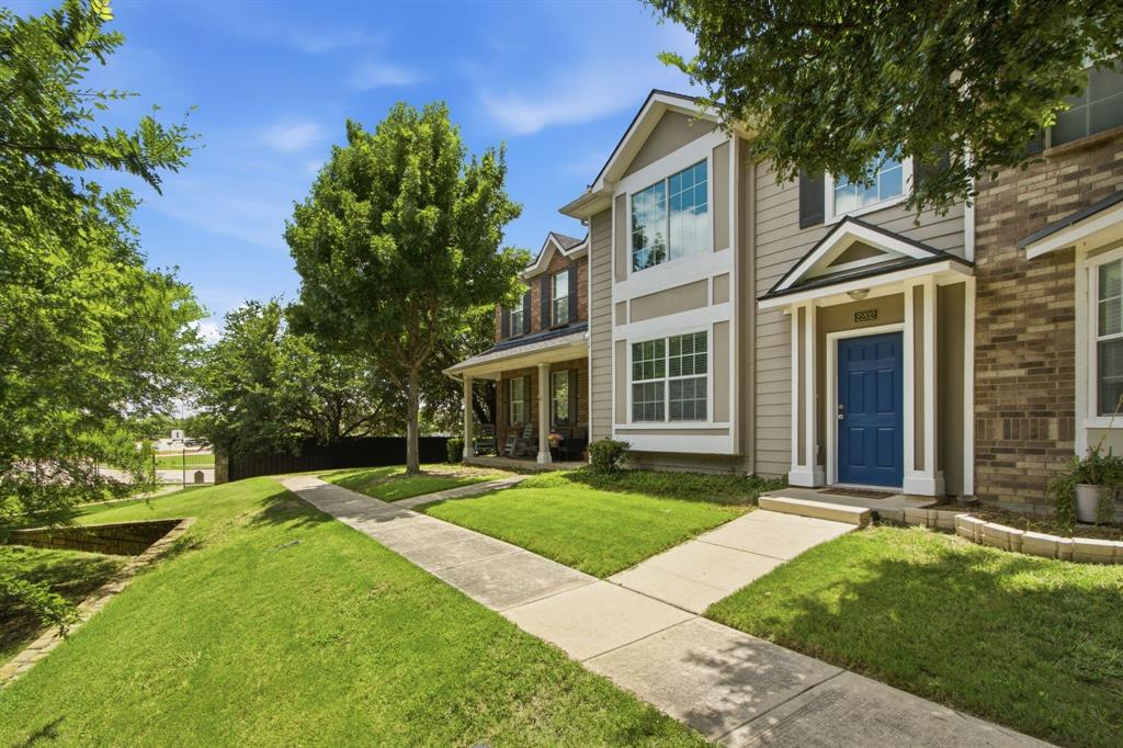 2202 Sandshell Street Bedford, TX 76021 - Photo 3 of 29