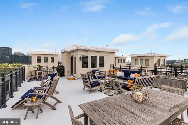 $1,999,950 | 650 Ponte Villas North, Unit 137, Baltimore, MD 21230