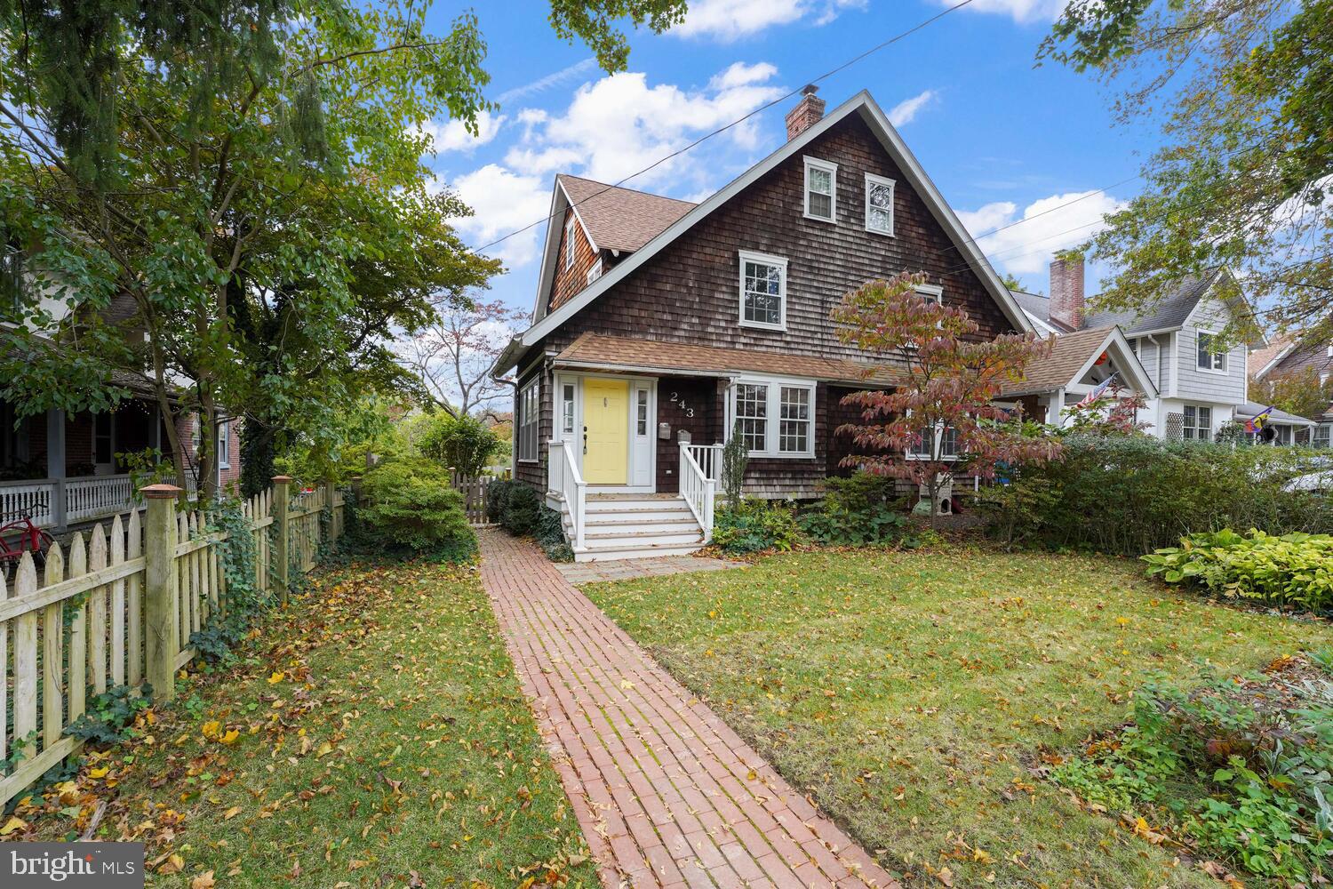 243 Lenoir Avenue Wayne, PA 19087 - Photo 2 of 35 Gallery Image 2