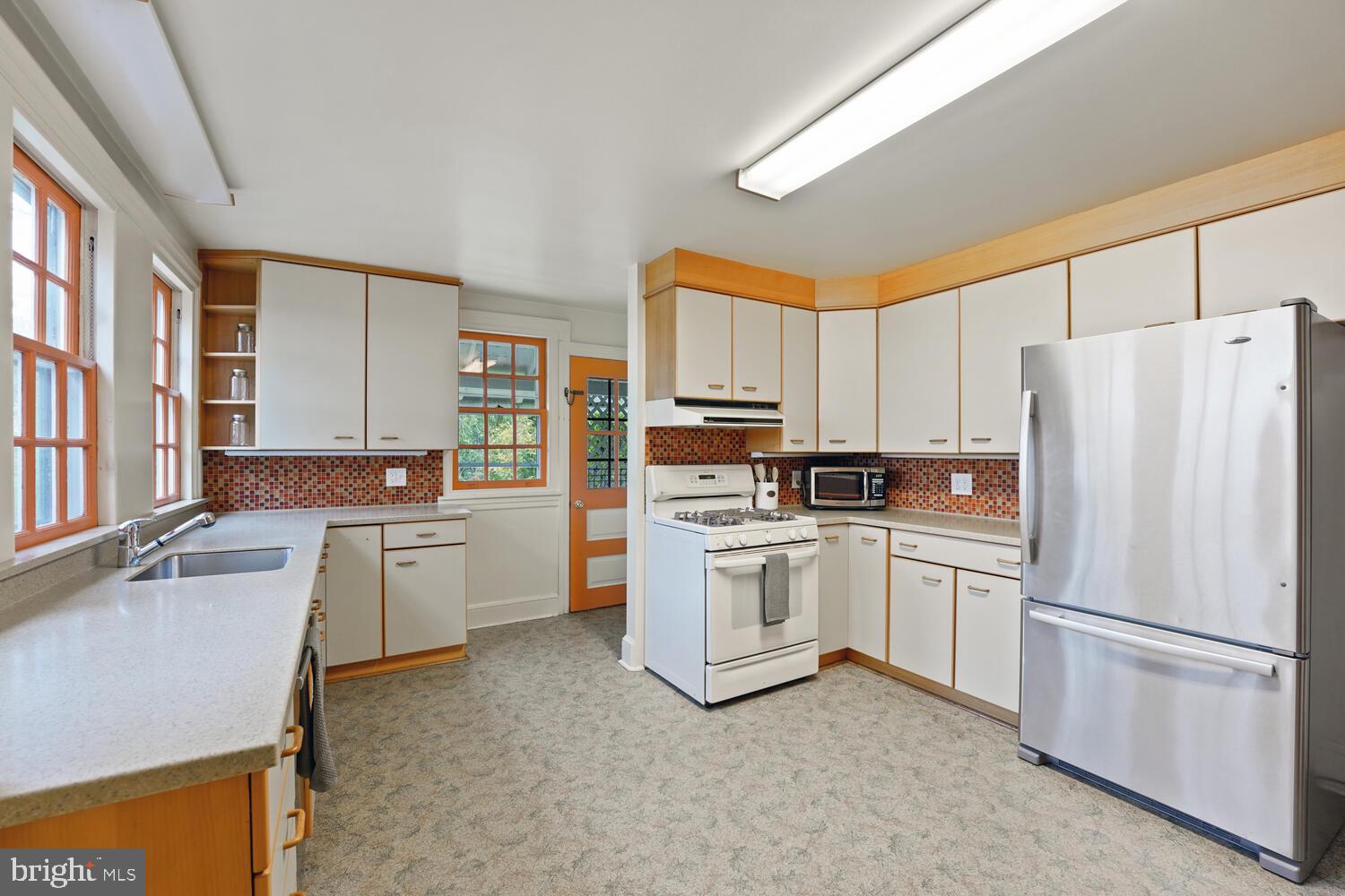 243 Lenoir Avenue Wayne, PA 19087 - Photo 15 of 35 Gallery Image 15
