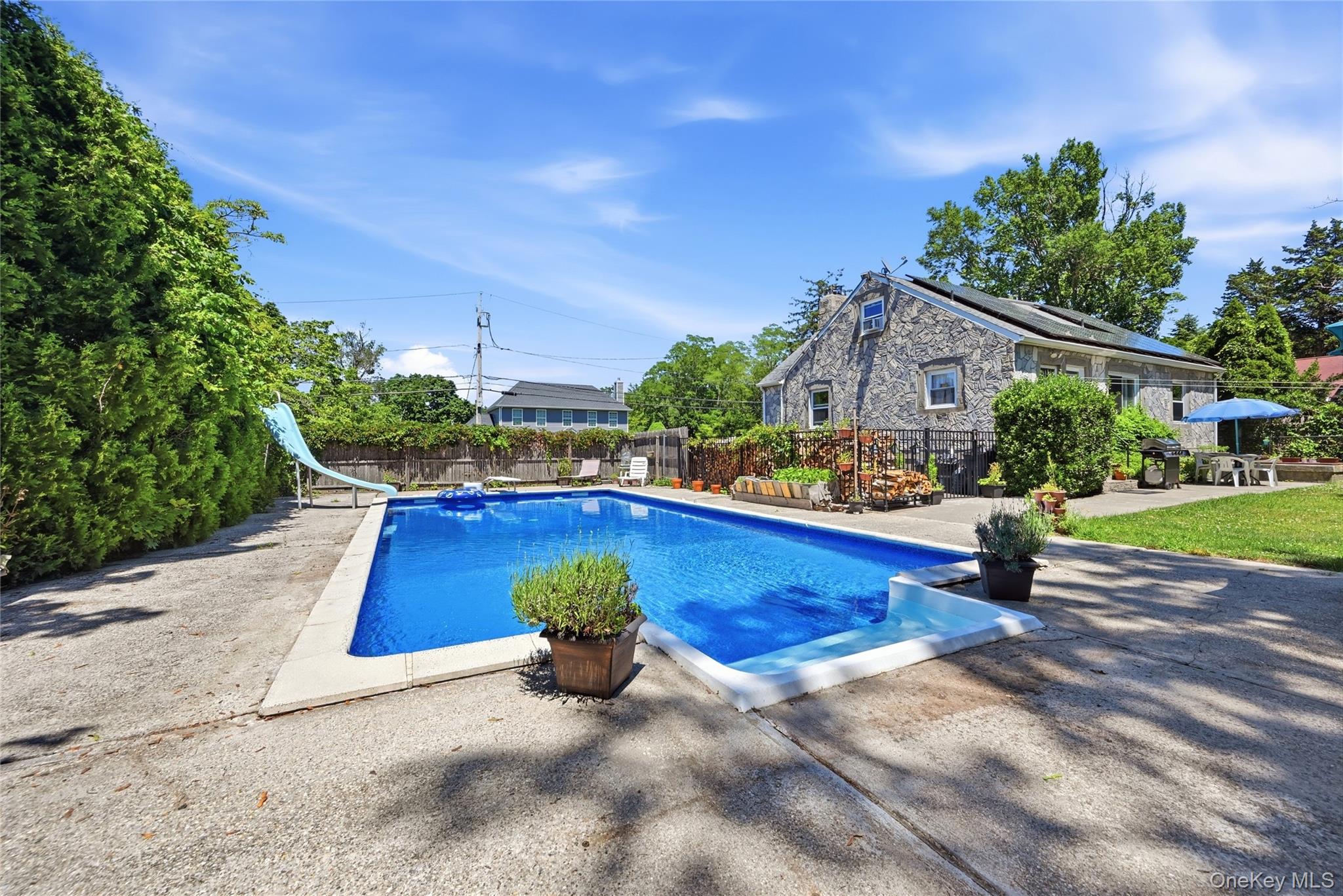 26 Hickory Road Rocky Point, NY 11778 - Photo 15 of 16
