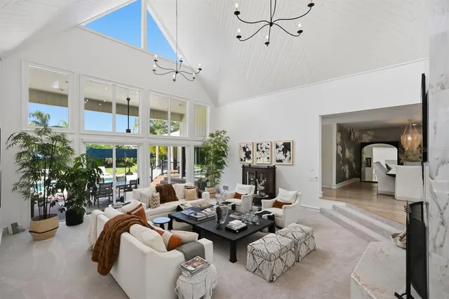 $2,999,999 | 3709 Beneva Oaks Way, Sarasota, FL 34233