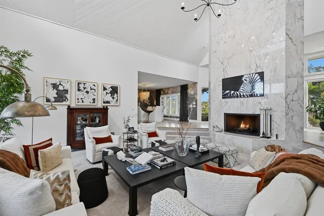 $2,999,999 | 3709 Beneva Oaks Way, Sarasota, FL 34233