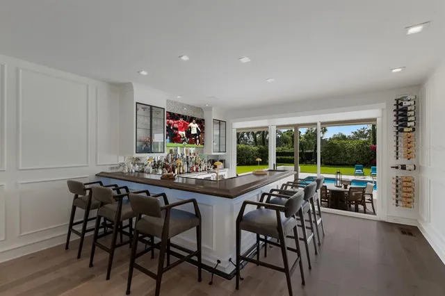 $2,999,999 | 3709 Beneva Oaks Way, Sarasota, FL 34233