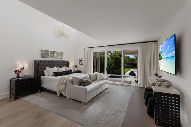 $2,999,999 | 3709 Beneva Oaks Way, Sarasota, FL 34233