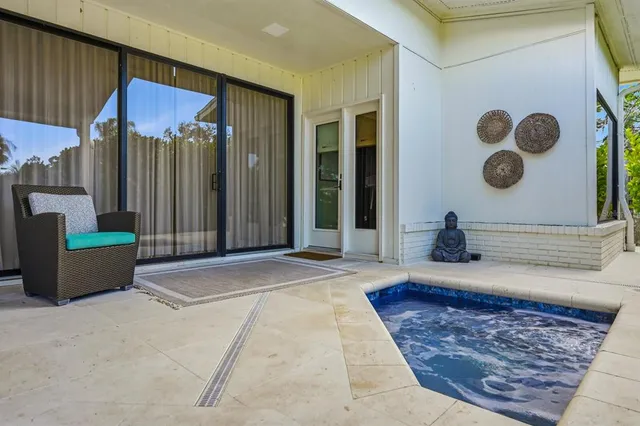 $2,999,999 | 3709 Beneva Oaks Way, Sarasota, FL 34233