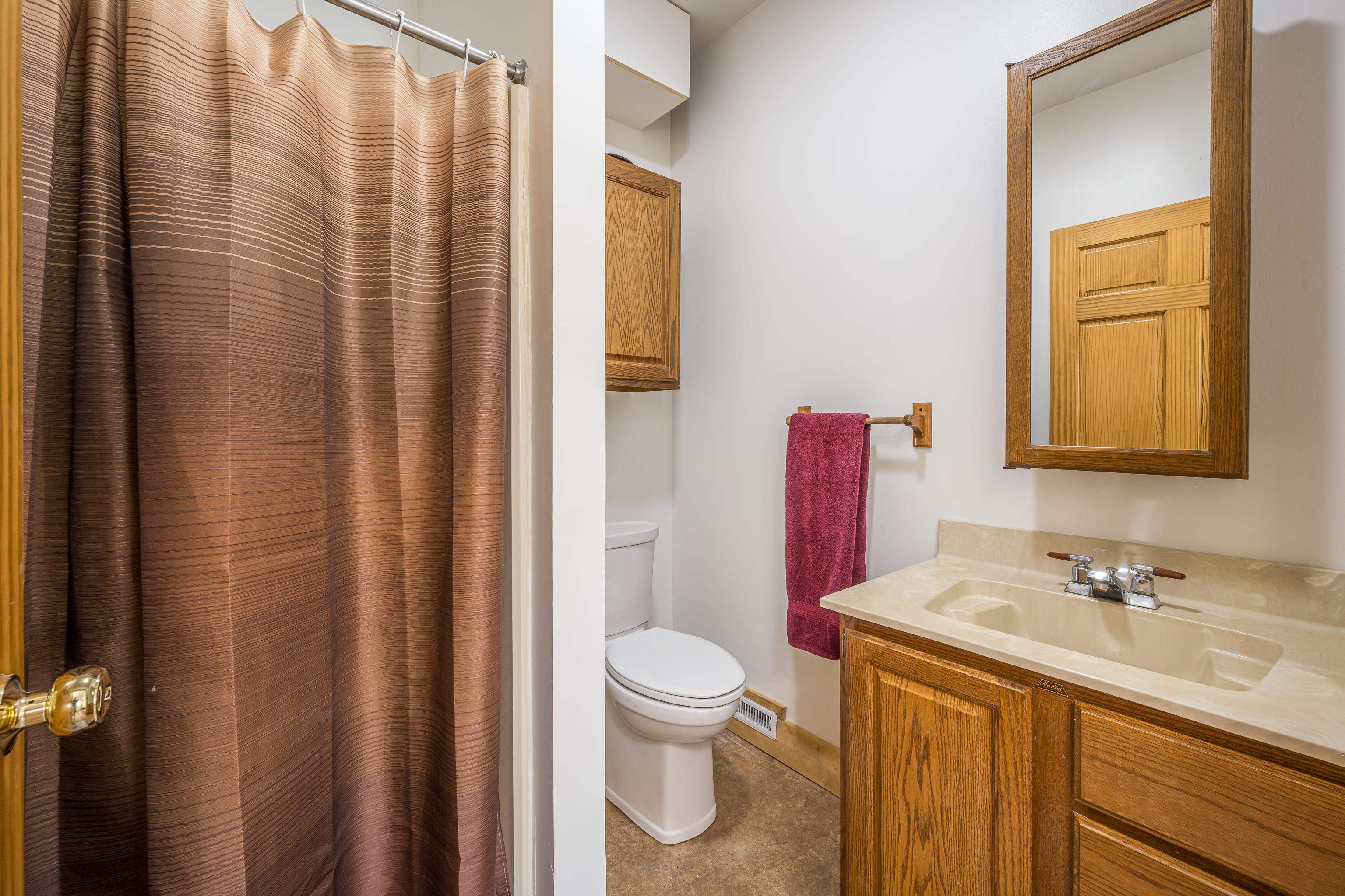 240 Hilts Road Gladwin, MI 48624 - Photo 7 of 97