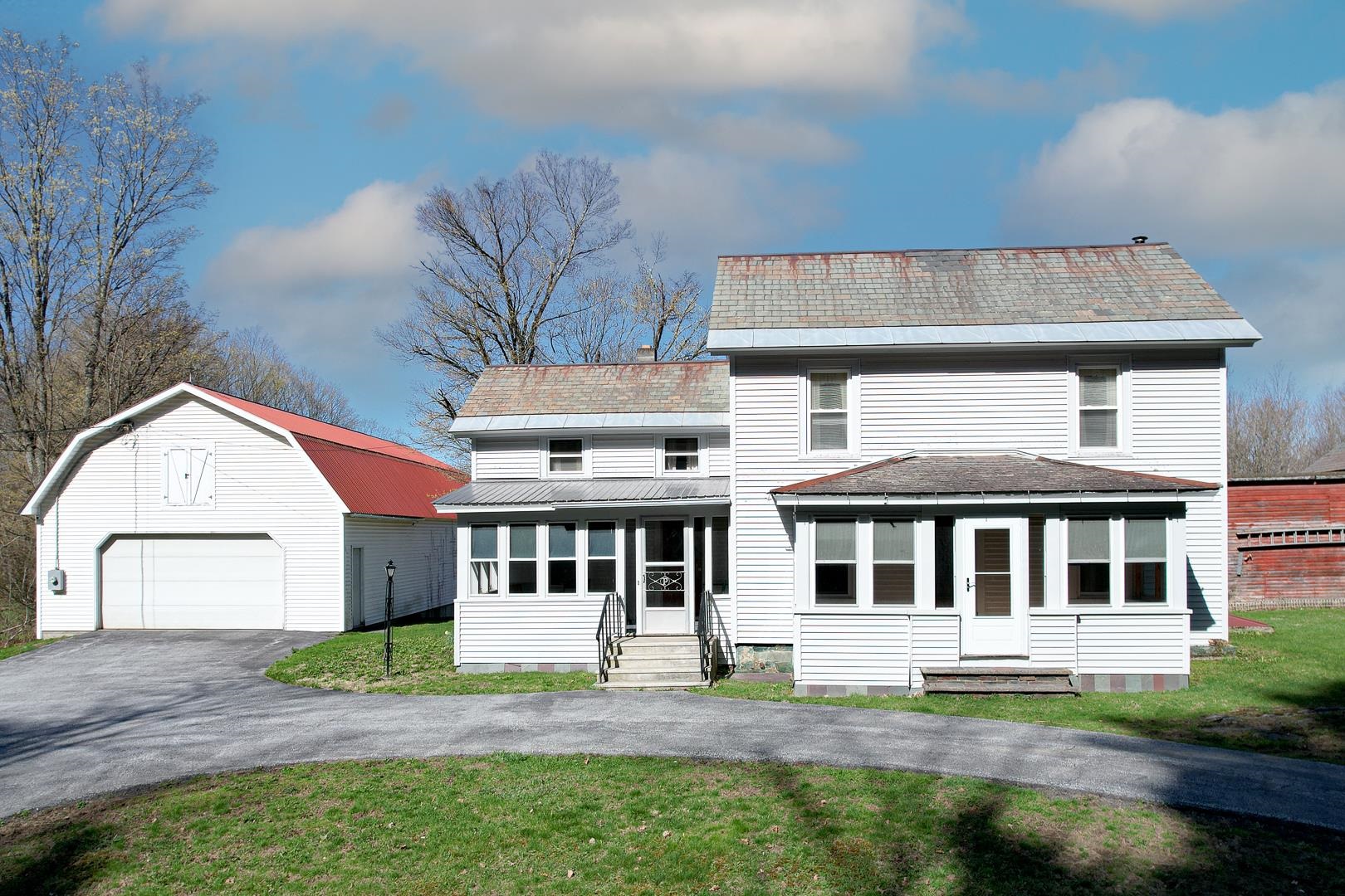 416 Upper Road Poultney, VT 05764 - Photo 4 of 31