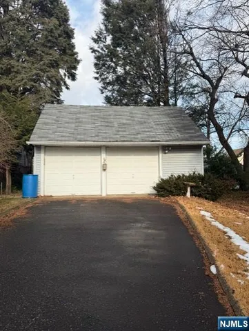 $449,000 | 136 Roosevelt Avenue, Clifton, NJ 07011