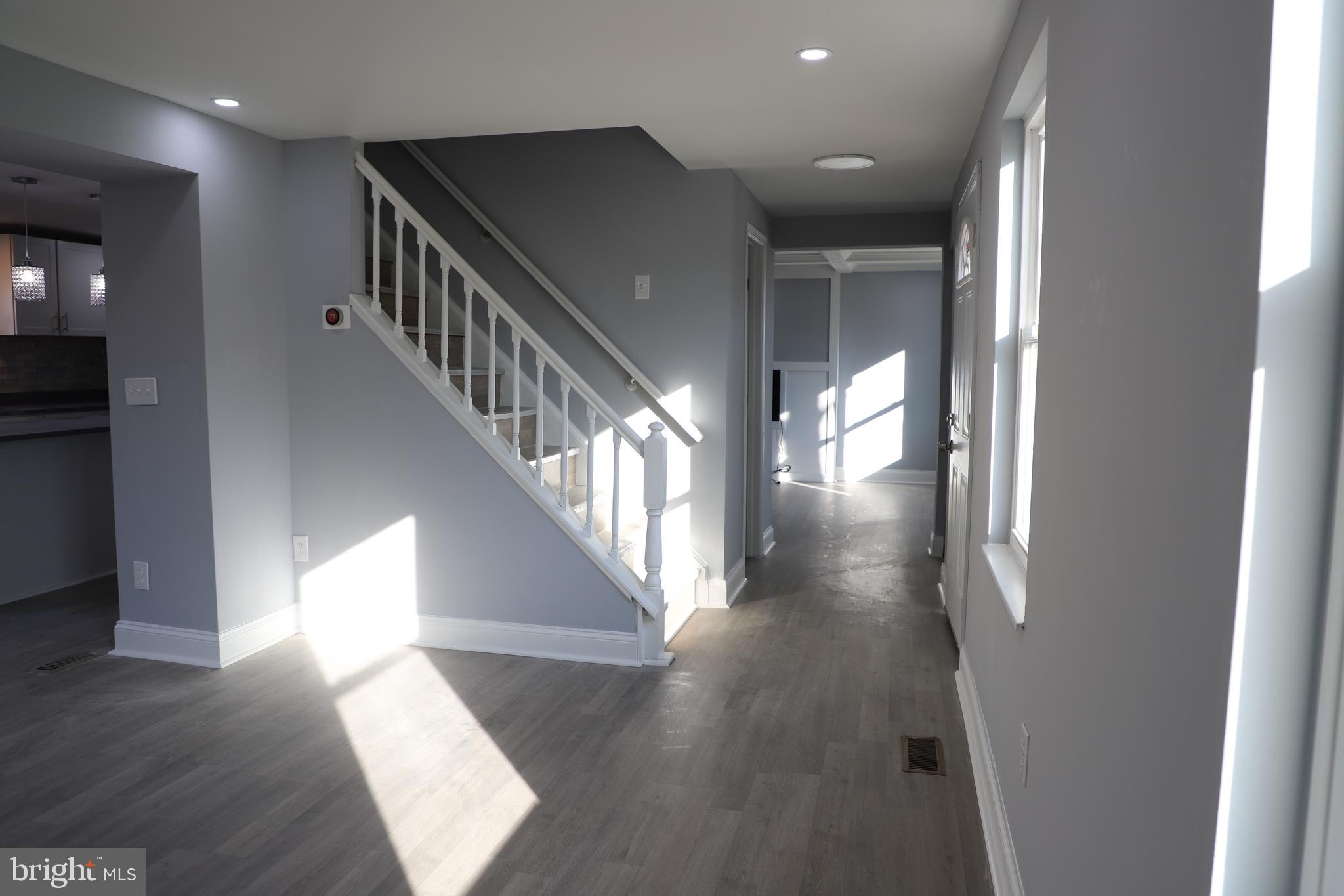 135 North Harrison Road Sterling, VA 20164 - Photo 3 of 73 UP STAIRS