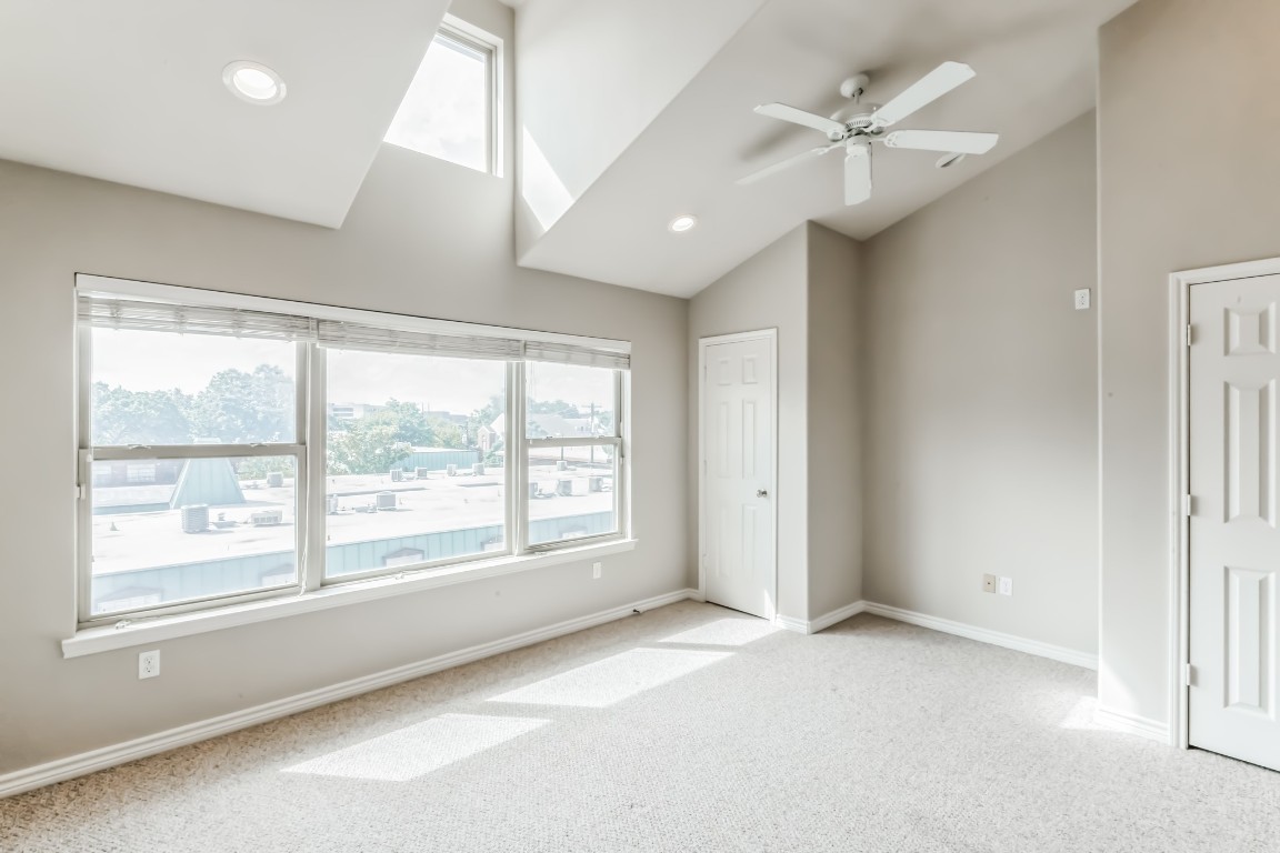 305 East 31st Street, Unit 6 Austin, TX 78705 - Photo 22 of 26 a view of an empty room with a window
