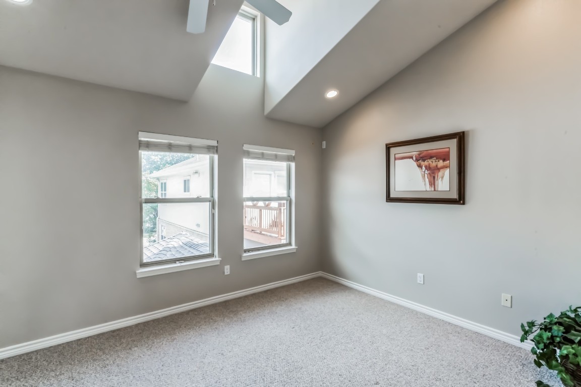 305 East 31st Street, Unit 6 Austin, TX 78705 - Photo 23 of 26 an empty room with windows and closet