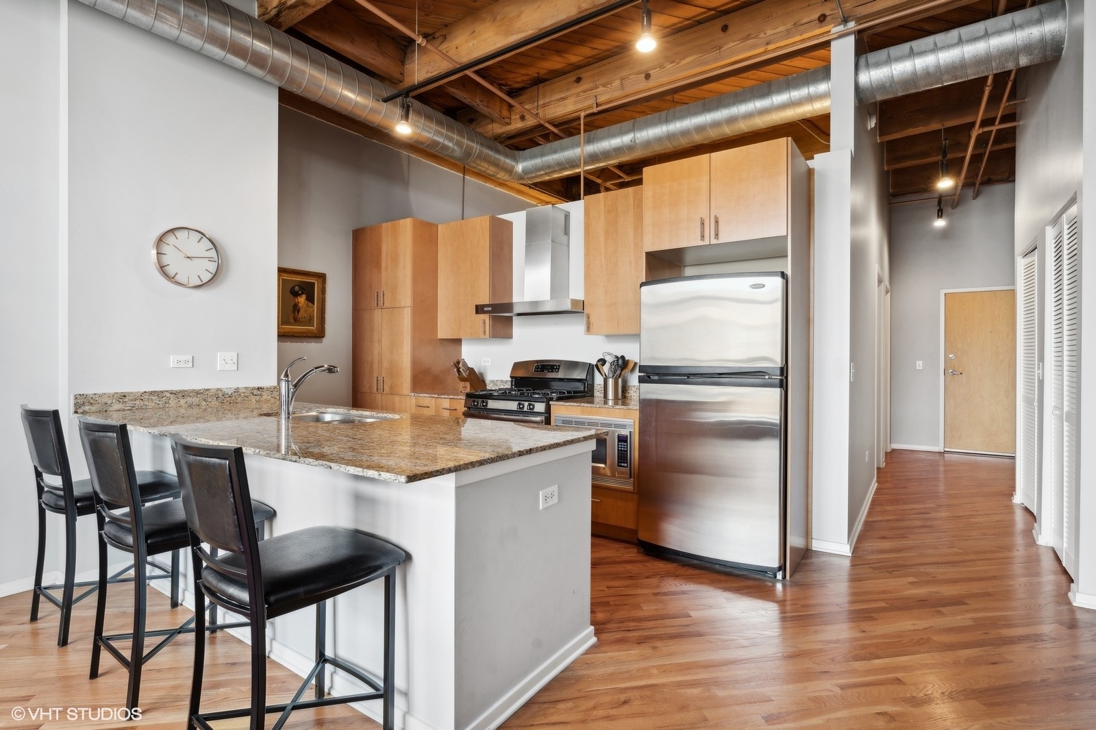 1040 West Adams Street, Unit 422 Chicago, IL 60607 - Photo 11 of 34