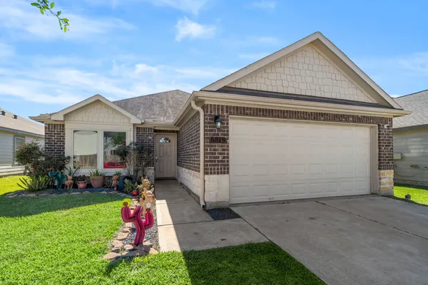 $269,000 | 6819 Altadena Drive, Rosharon, TX 77583