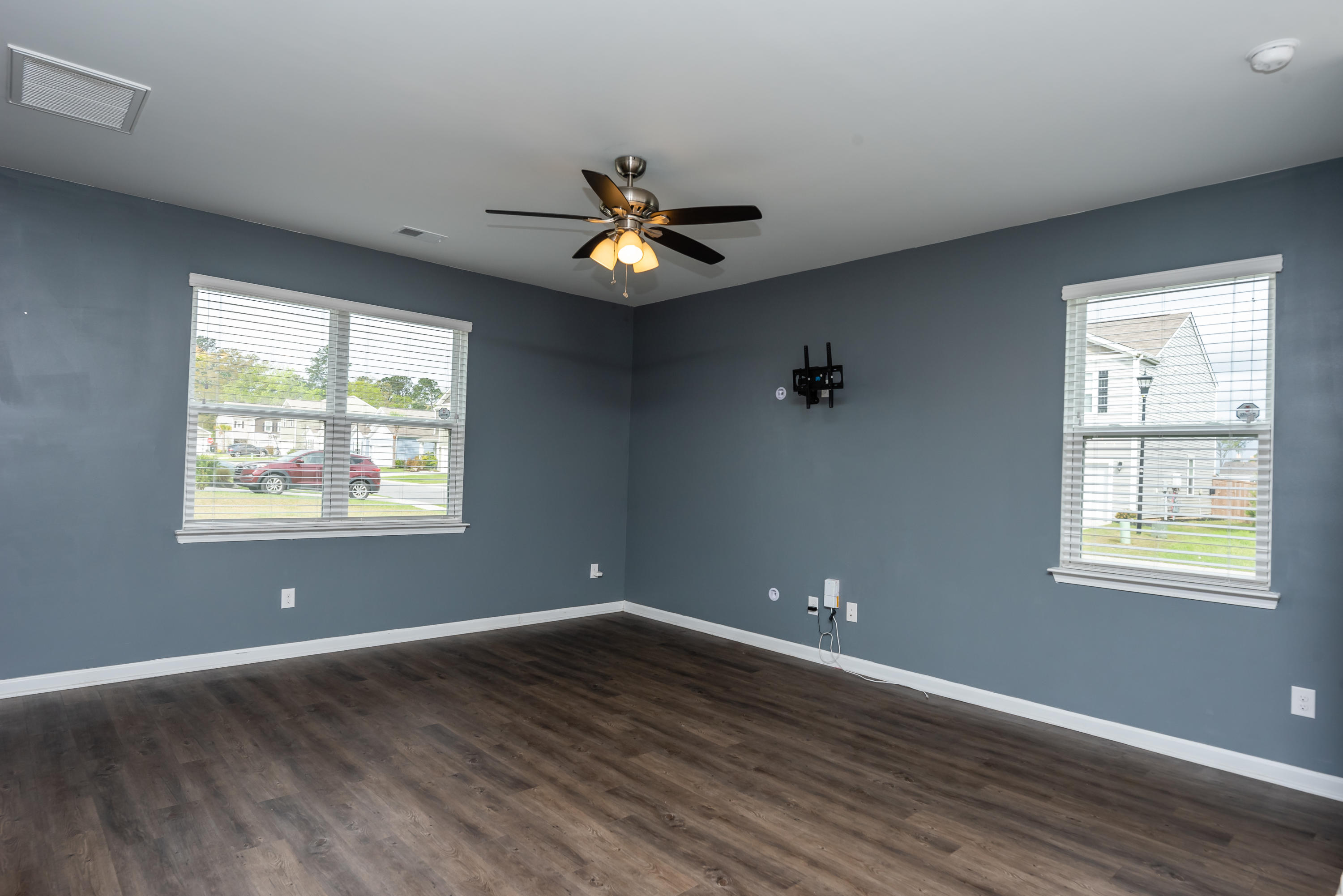 4811 Bushel Road Ladson, SC 29456 - Photo 4 of 25 4811 Bushel Rd (4 of 33)