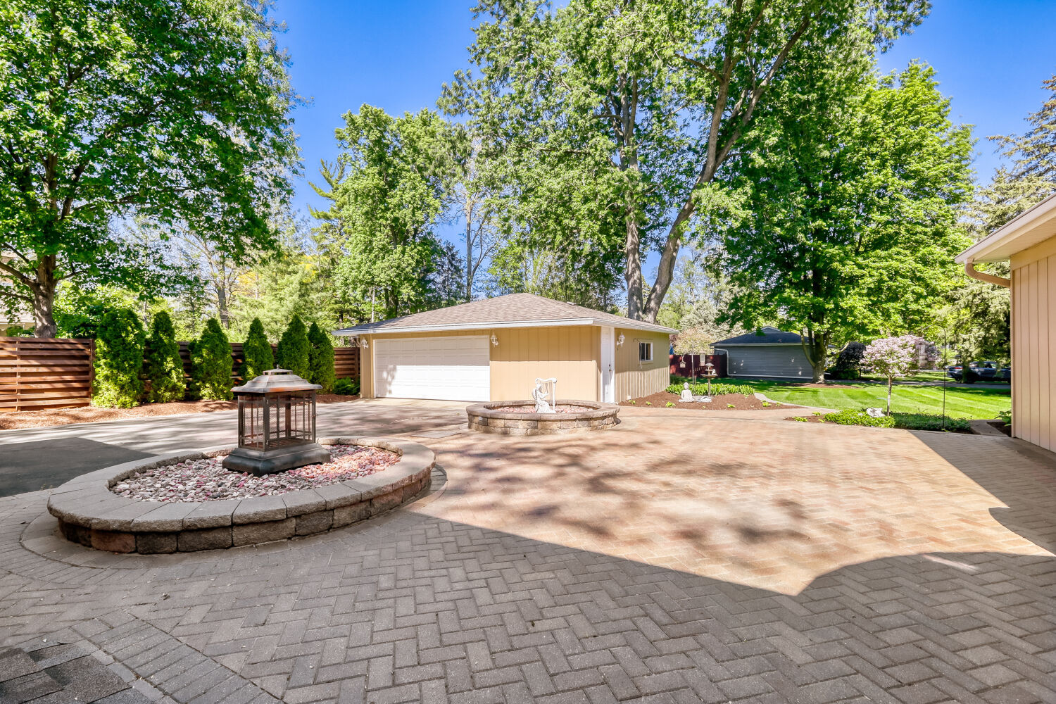 8035 Wolf Road La Grange, IL 60525 - Photo 26 of 38