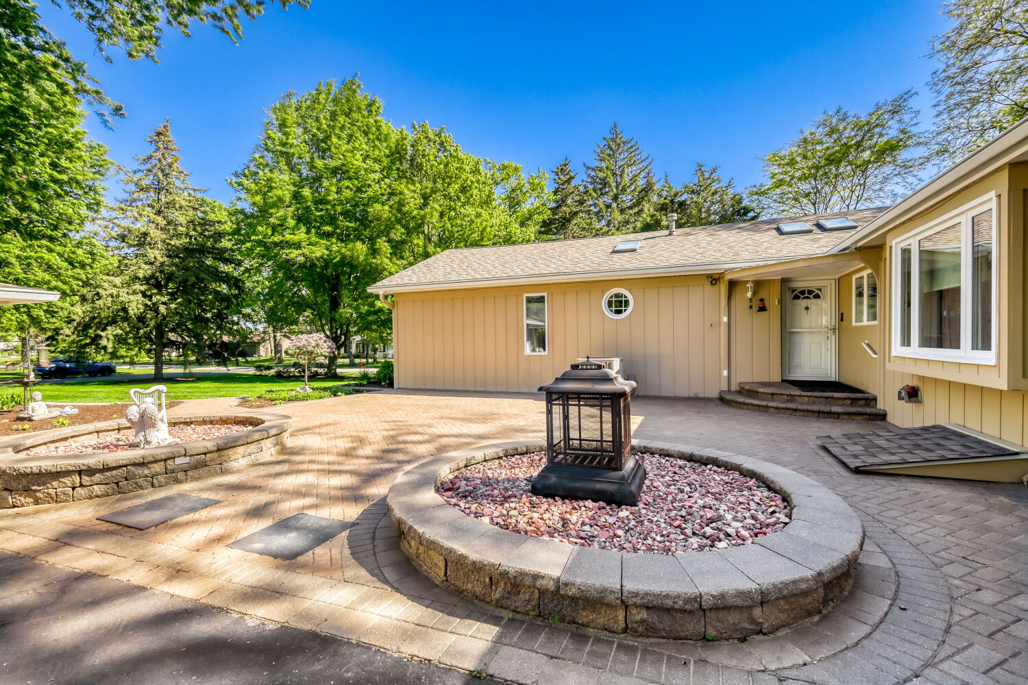 8035 Wolf Road La Grange, IL 60525 - Photo 27 of 38