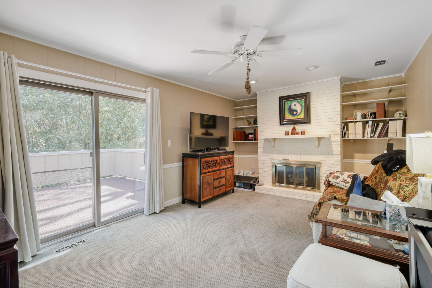 8035 Wolf Road La Grange, IL 60525 - Photo 7 of 38