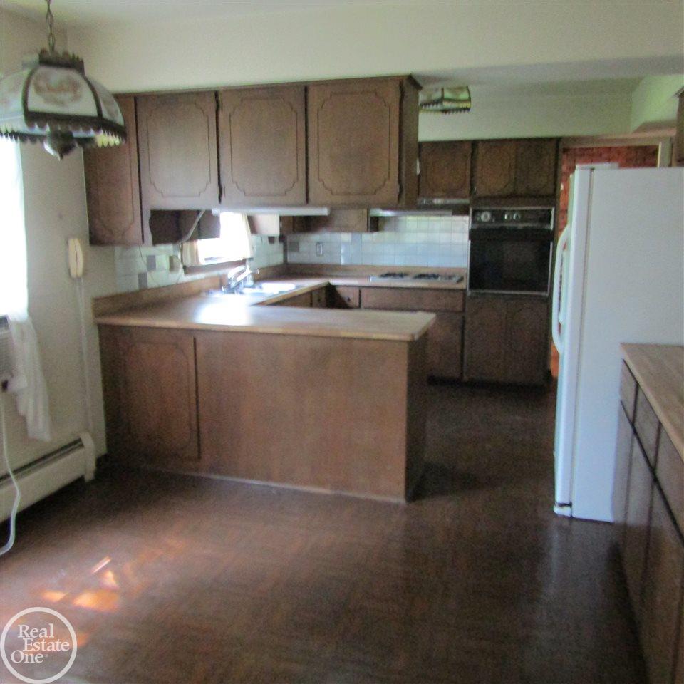 48978 Callens Road Chesterfield, MI 48047 - Photo 3 of 47