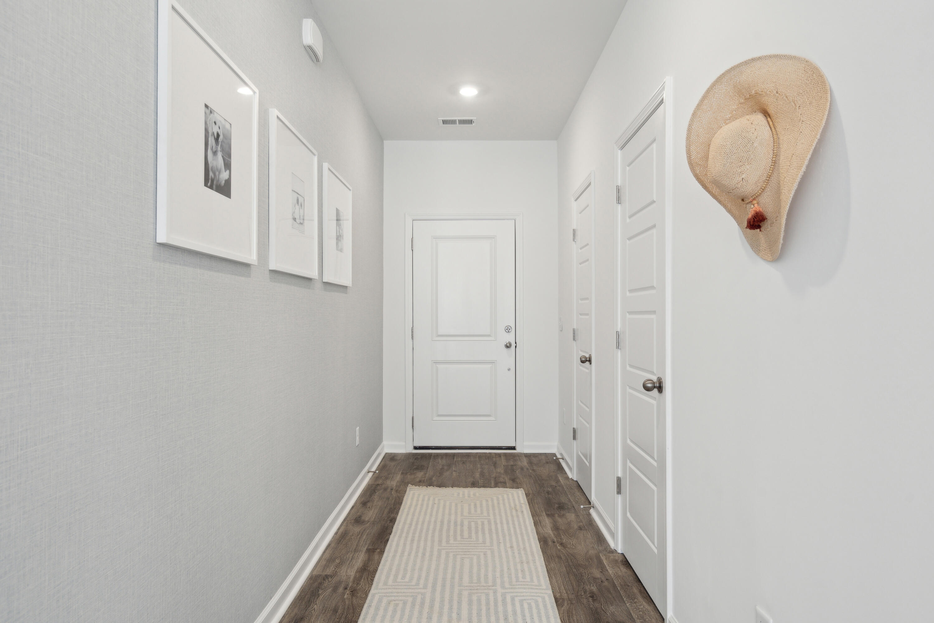 5581 Ruby Falls Road North Charleston, SC 29420 - Photo 3 of 33 5512RubyFallsDr-KeenEyeMarketing-007
