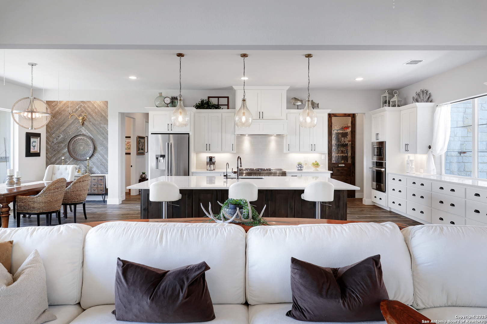 12330 Cross Cut Helotes, TX 78023 - Photo 11 of 65