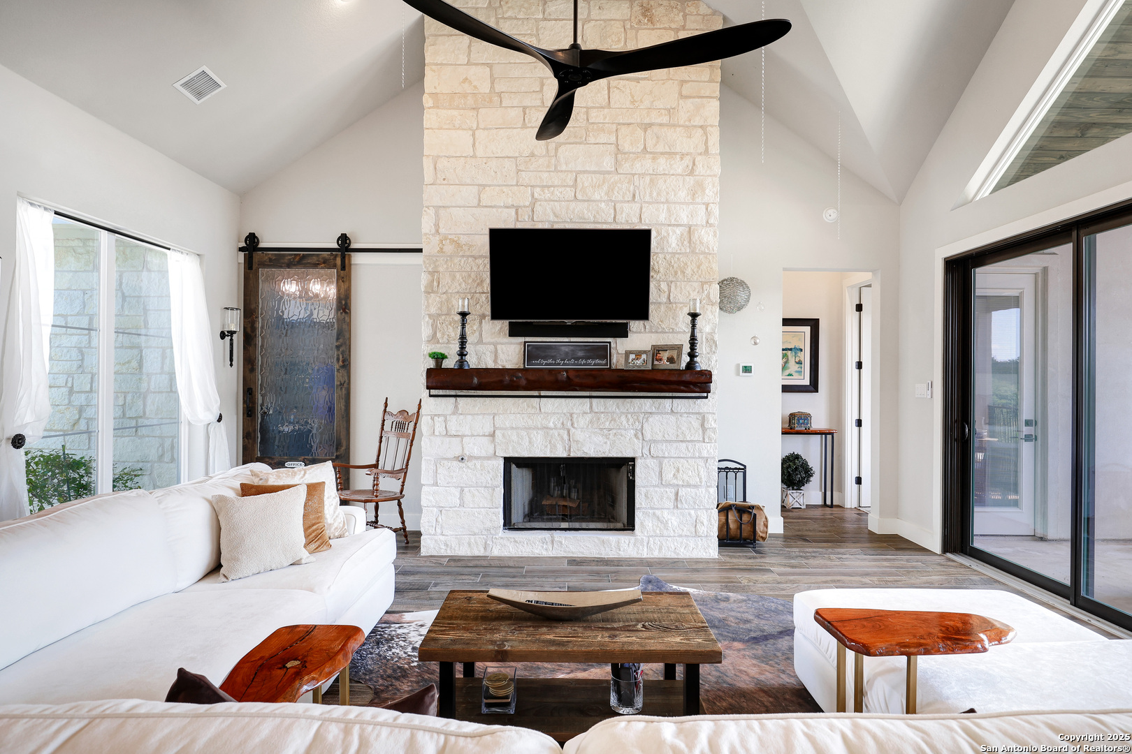 12330 Cross Cut Helotes, TX 78023 - Photo 14 of 65