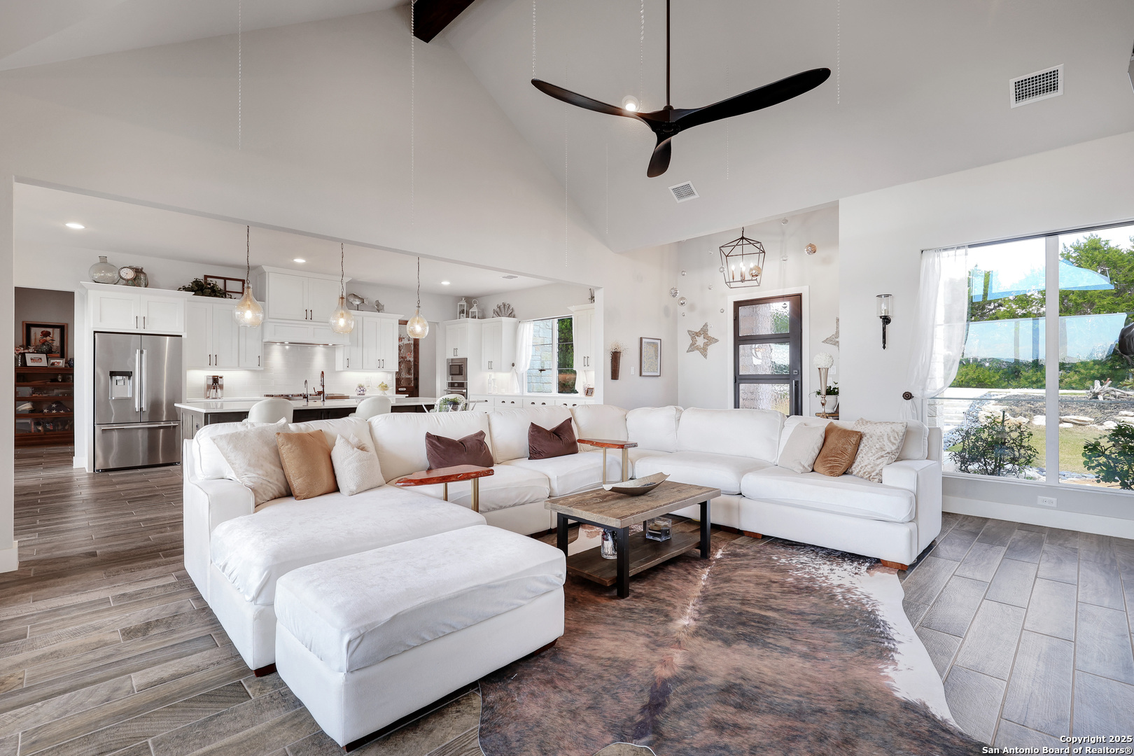 12330 Cross Cut Helotes, TX 78023 - Photo 4 of 65