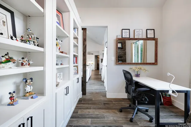 $1,080,000 | 12330 Cross Cut, Helotes, TX 78023