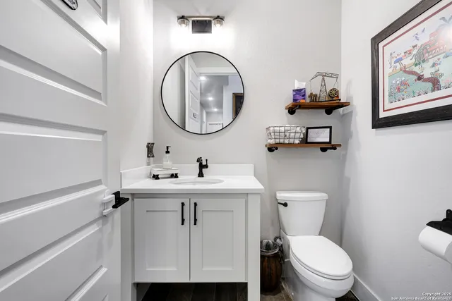 $1,080,000 | 12330 Cross Cut, Helotes, TX 78023