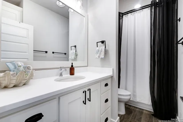 $1,080,000 | 12330 Cross Cut, Helotes, TX 78023